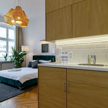 St Martin Centrum Апартаменти *